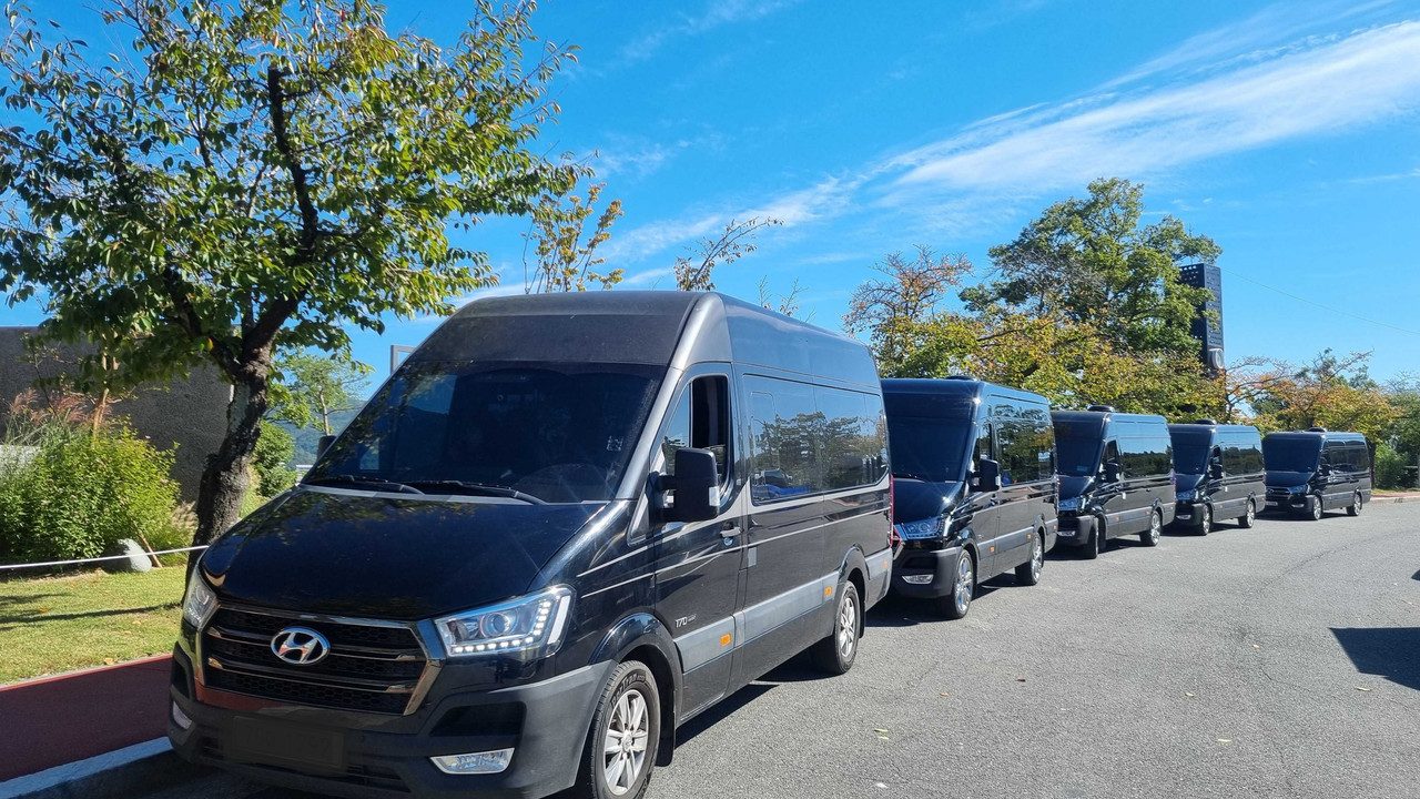 정상단 입국 전 사전 답사와 시뮬레이션을 진행하는 운영팀
